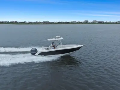 2013 Robalo R260