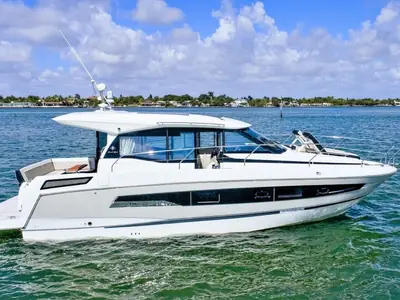 2020 Jeanneau NC 37