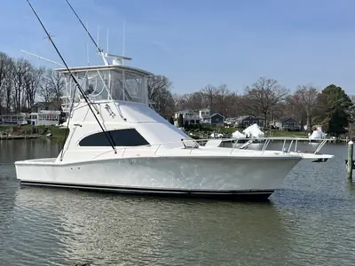 Luhrs Corp 40 CONVERTIBLE