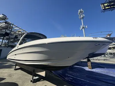 2014 Sea Ray 300 SLX