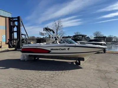 2016 MasterCraft X30