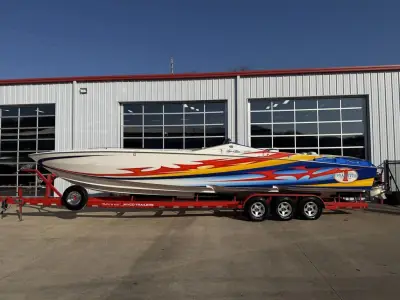 Cigarette Racing Team TOP GUN 38