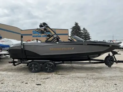 MasterCraft X22
