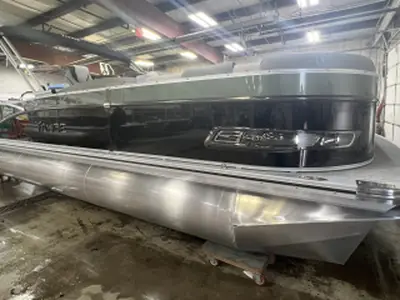 Tahoe Pontoons CASCADE VRL 2385