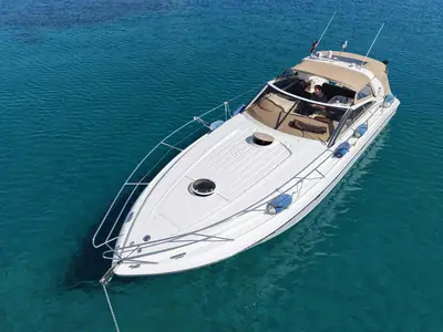 2000 Princess V42