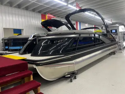 2025 Bennington Pontoons 25 QSBA