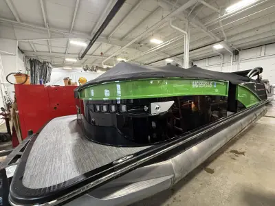 Bennington Pontoons 23 RXFB
