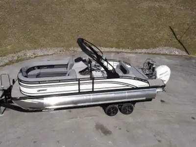 2025 Harris 250 SOLSTICE