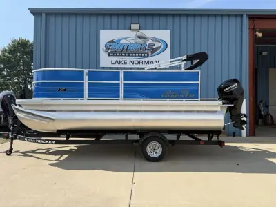 2026 Sun Tracker PARTY BARGE 16 DLX