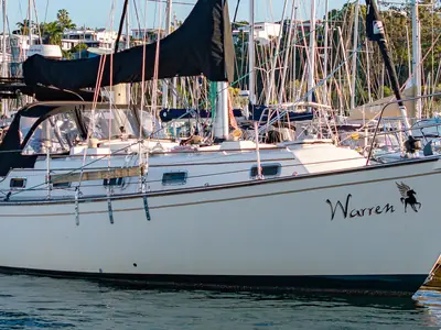 Island Packet 35