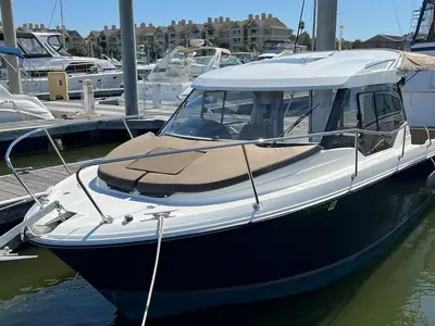2017 Jeanneau Merry Fisher 795