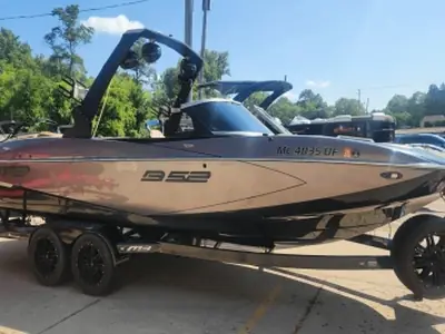 2018 MB Sports B52 23