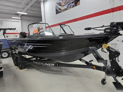 2026 Crestliner 2050 AUTHORITY