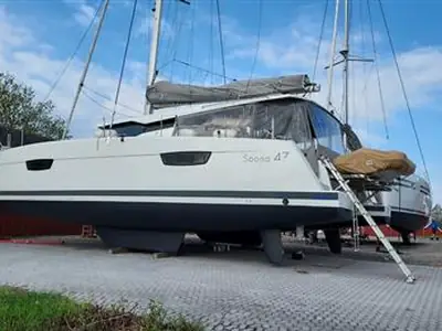 2019 Fountaine Pajot Saona 47
