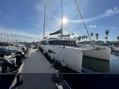 2019 Lagoon 42