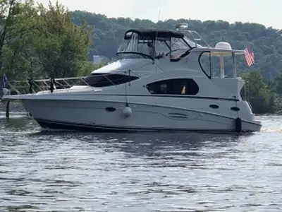 2004 Silverton 35 Motor Yacht