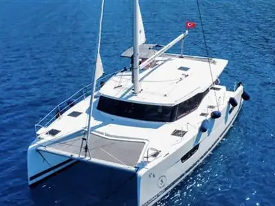 2022 Fountaine Pajot Isla 40