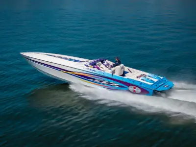 2000 Cigarette Racing Team TOP GUN 38