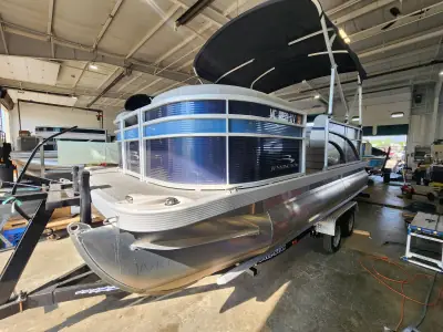 2023 Bennington Pontoons 188 SLJ