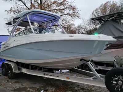 Crownline 240 DC FINSEEKER