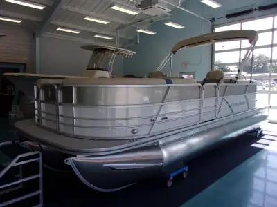 2023 Berkshire Pontoons 24RFX CTS