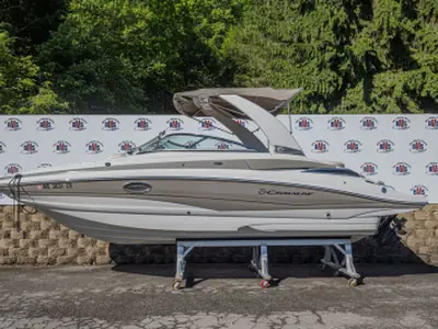 Crownline E4