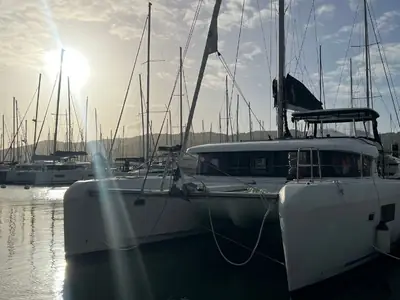 2020 Lagoon 42