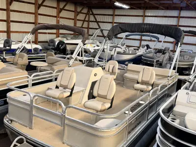 Lowe Ind 162 FISH & CRUISE