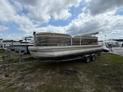 2020 Sun Tracker PARTY BARGE 22 DLX