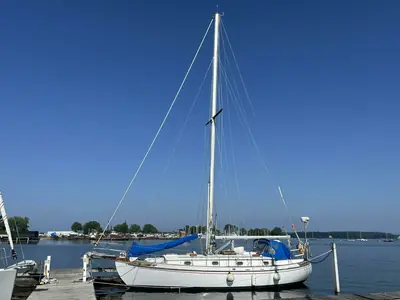 1982 Tayana 37
