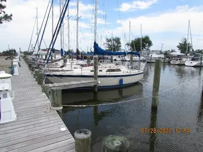 1982 O'Day 28