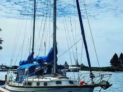 Cheoy Lee Shipyard . Gulf 40 Garden