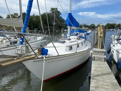 Dickerson Boatbuilders 37 Farr