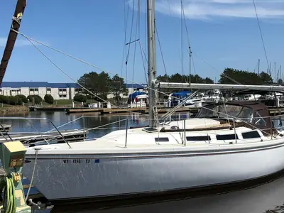 1981 Catalina 30
