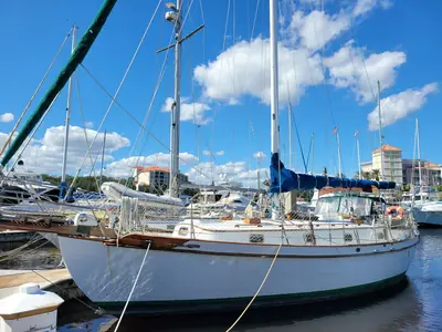 1984 Tayana 37