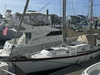 1977 Pearson 365 Ketch