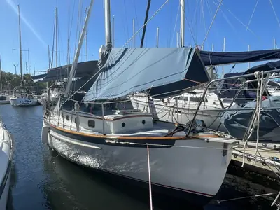 1982 Cape Performance Sailing 31