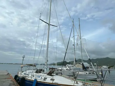 Cheoy Lee Shipyard . 44