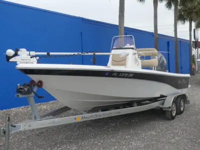 2019 Nautic Star 215 XTS