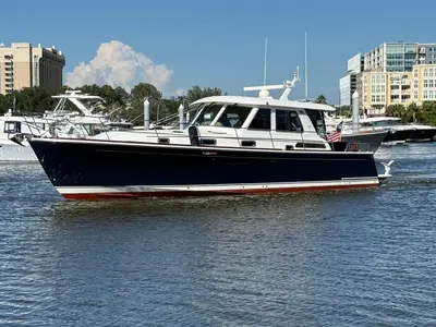 2017 Sabre 48 Salon Express