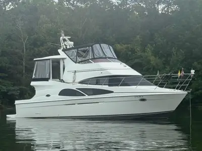 Carver 41 Cockpit Motor Yacht