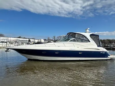 Cruisers 440 EXPRESS