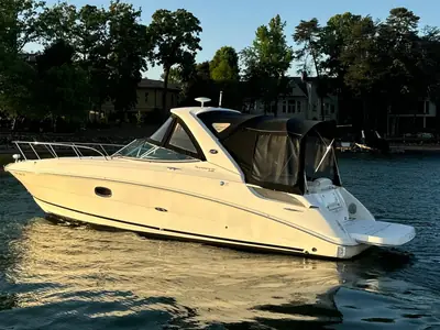 2012 Sea Ray 310 Sundancer