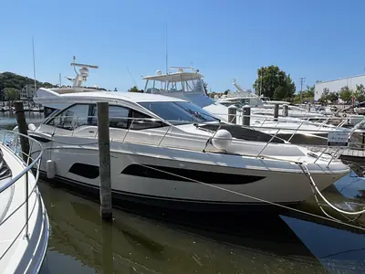 Sea Ray Sundancer 460