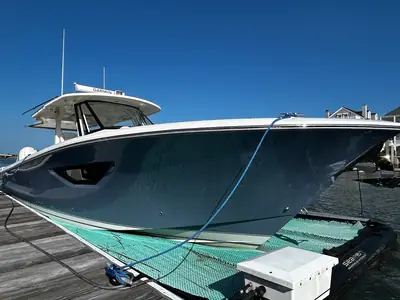 2022 Pursuit S 378 Sport