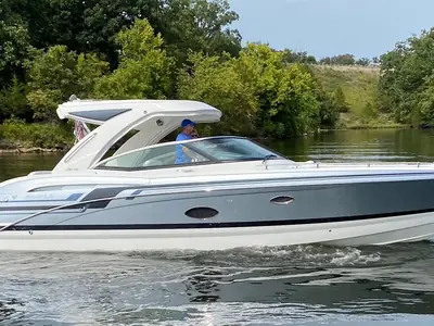 Formula 350 Crossover Bowrider I O