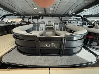 2025 Barletta Pontoon 23UC