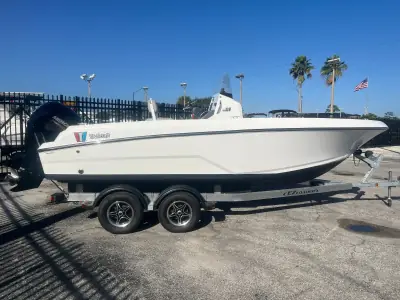 2022 Wellcraft 202 Fisherman