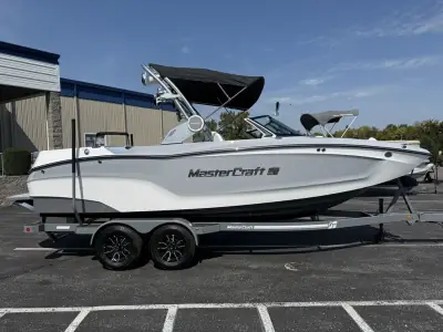 MasterCraft XT22