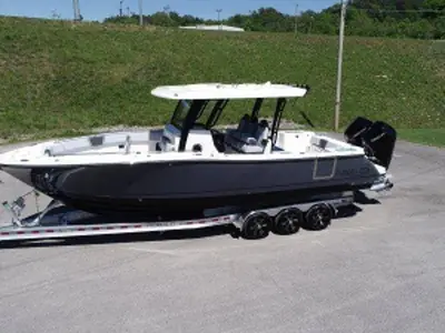 2017 Robalo R302